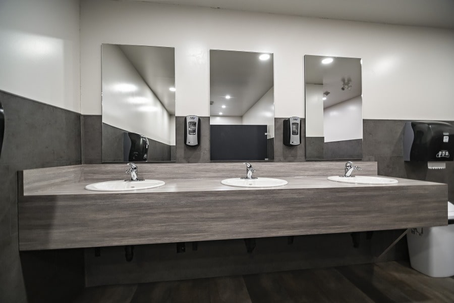 Washbasin With Mirrors